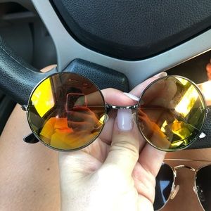 Multicolored round raybans